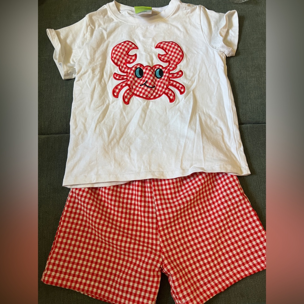 Classic Whimsy White and Red Crab Appliqué Outfit